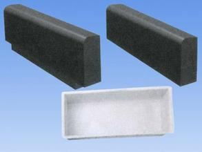 路肩石模具在建筑材料中的应用与选购指南